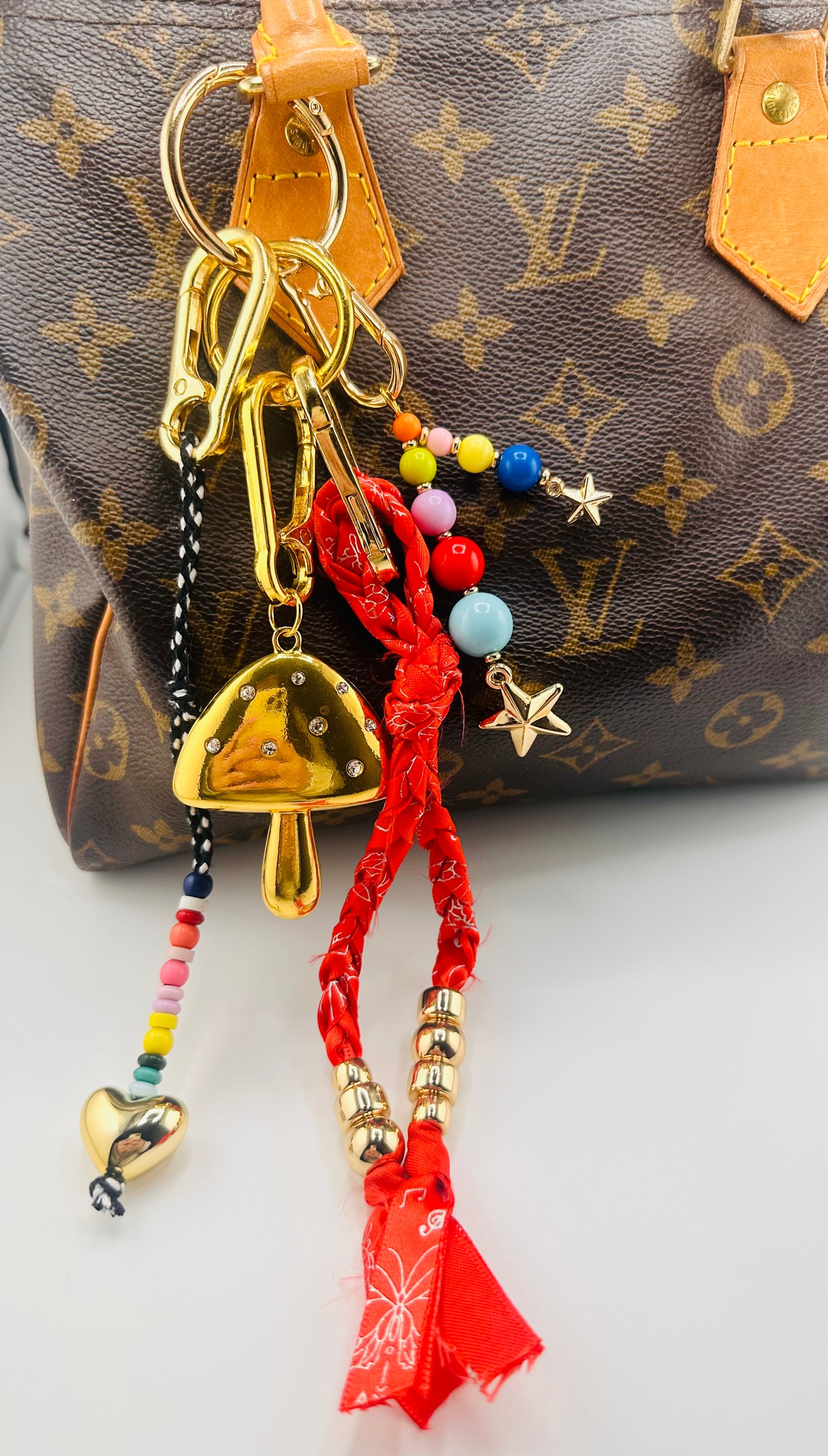 LUCKY BANDANA PURSE CHARM