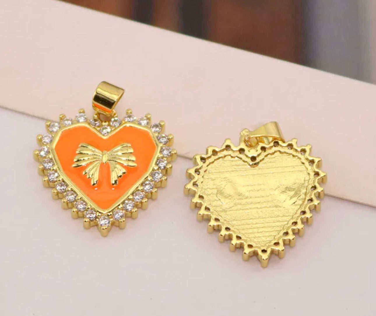 CRYSTAL HEART BOW NECKLACE