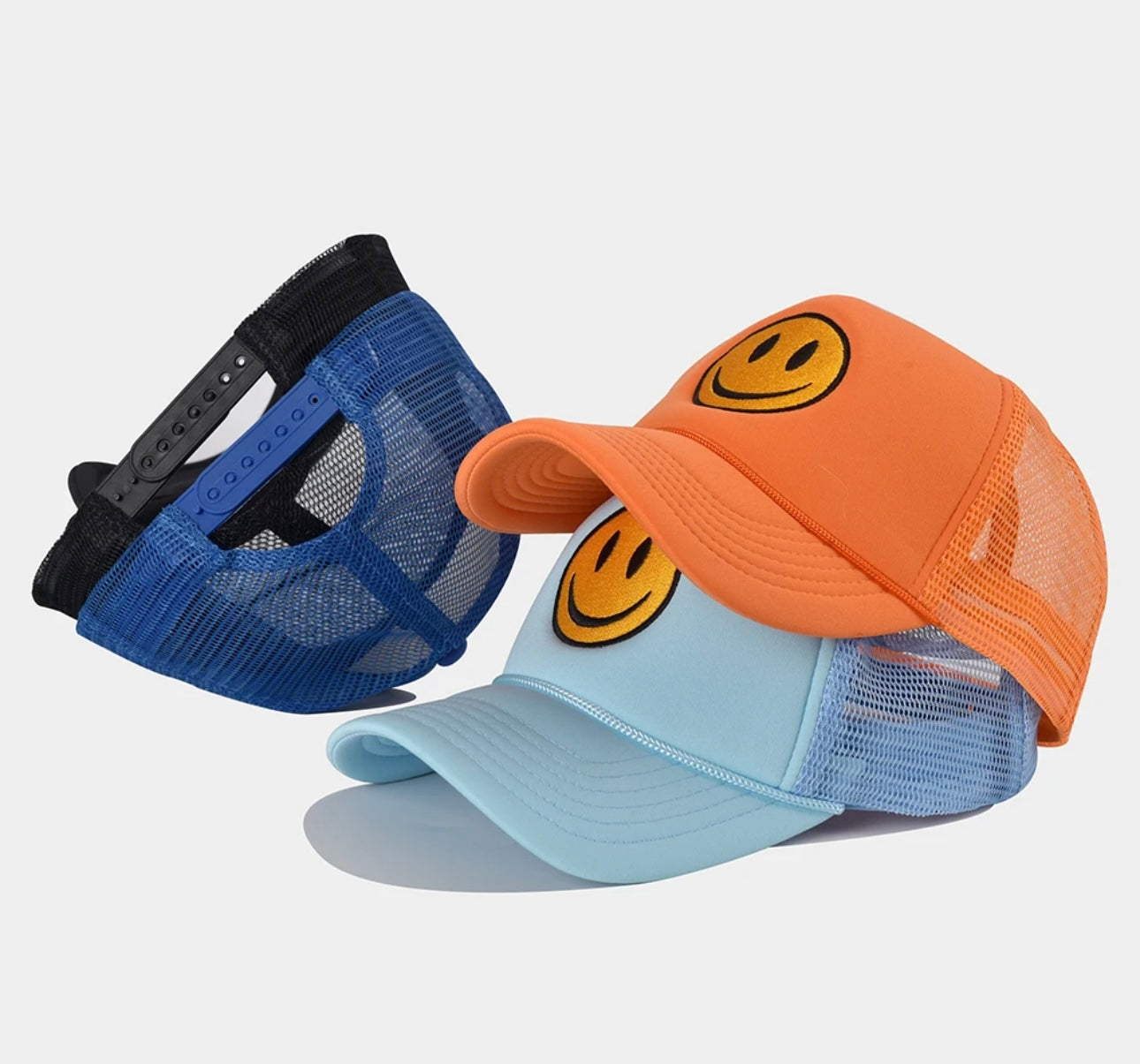 HAPPY FACE TRUCKER HAT