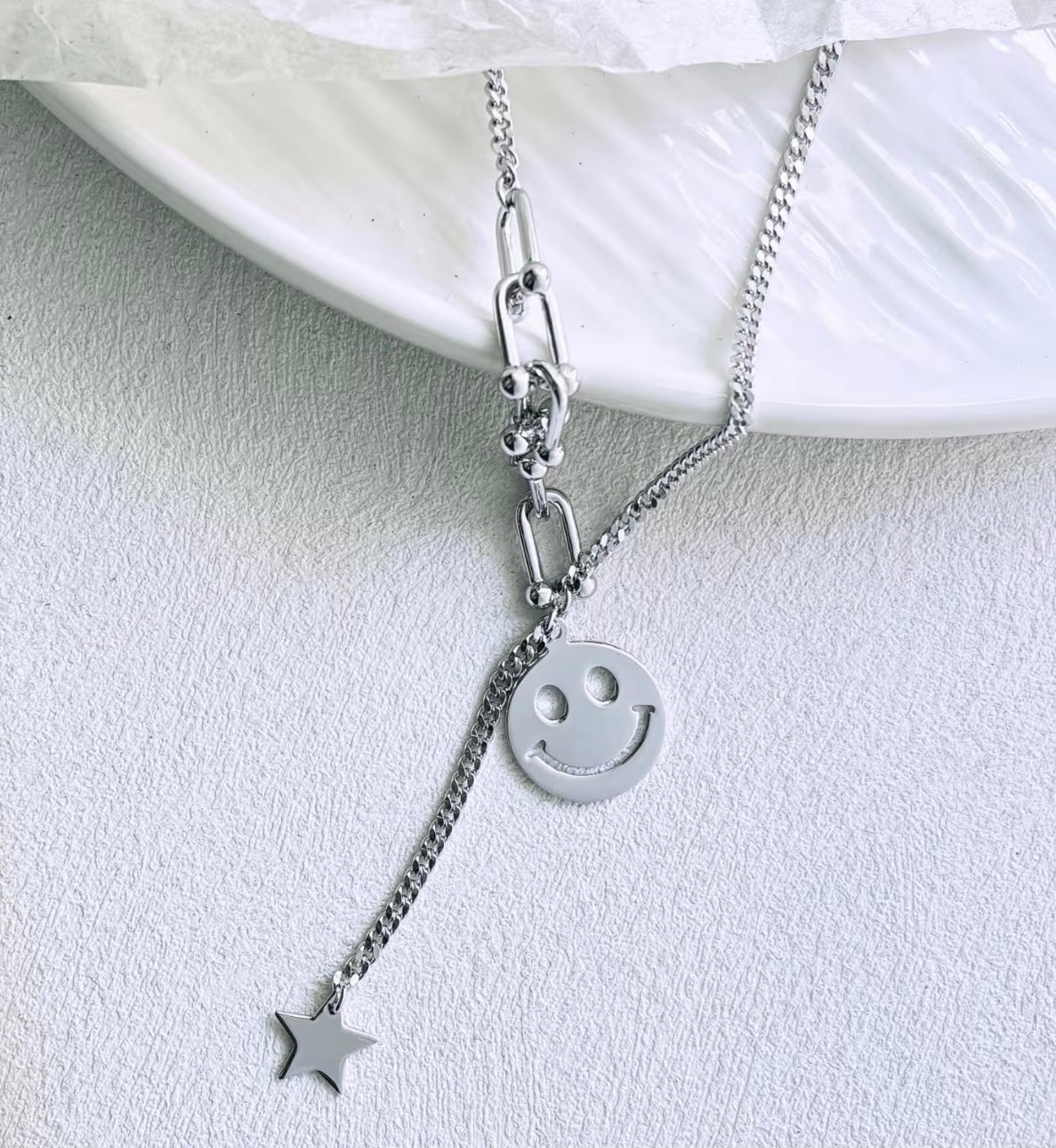 DUAL CHAIN HAPPY FACE STAR NECKLACE