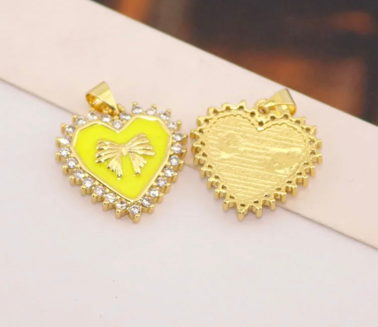 CRYSTAL HEART BOW NECKLACE