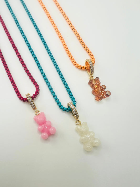 BEAR ON ENAMEL CHAIN