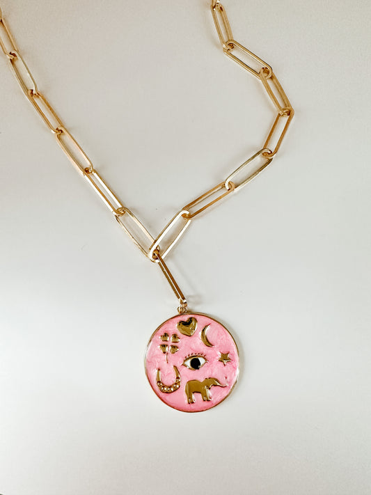 LUCKY PENDANT NECKLACE