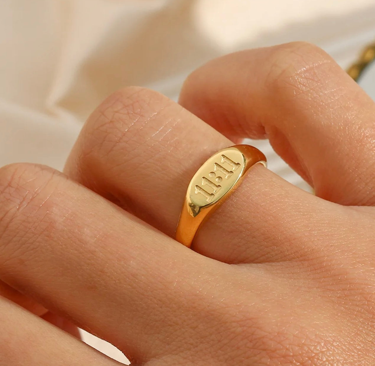 11:11 RING
