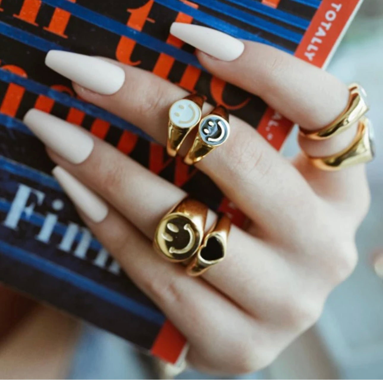 SMILEY RING