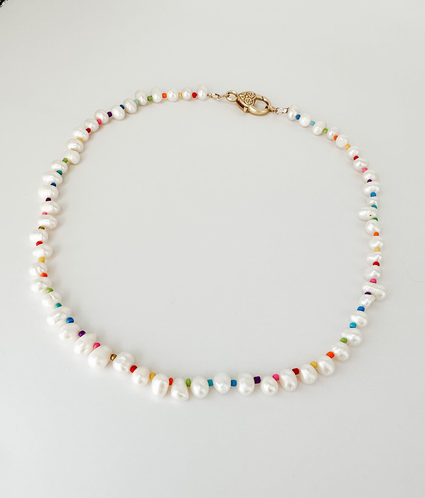 NOT SO SIMPLE PEARL NECKLACE