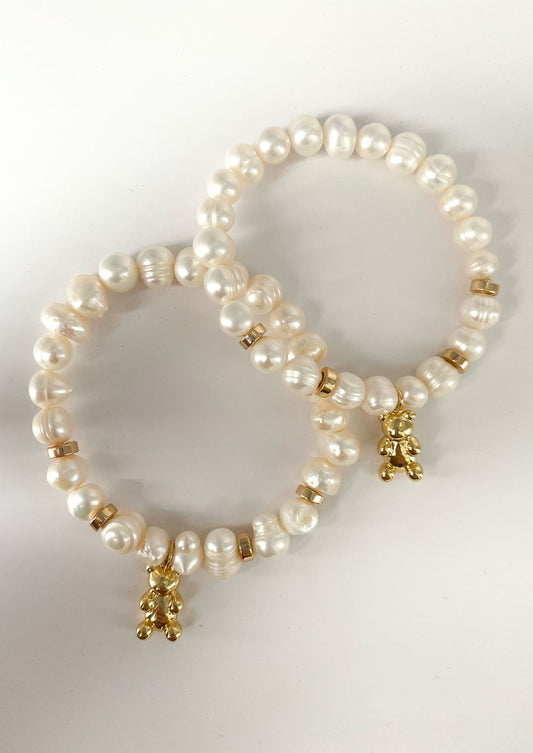 GOLD BEAR PEARL BRACELET