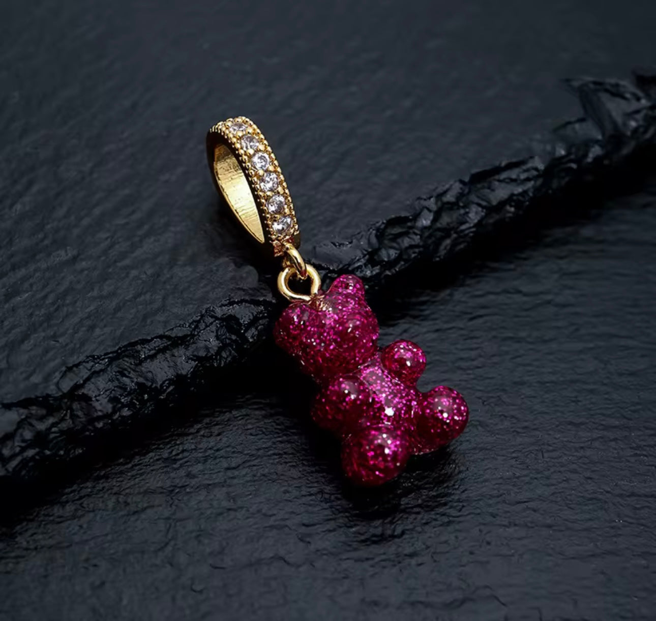 BEARS ON HEART CHAIN