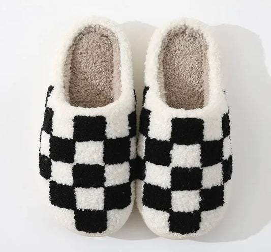 CHECKERED SLIPPERS